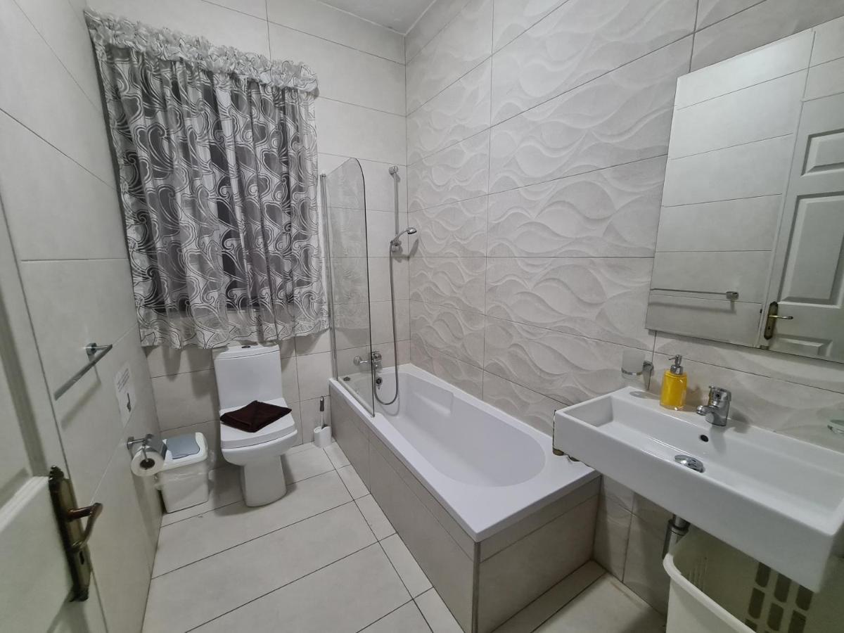 Spacious Seafront Apt Next To Sliema-Valeta Ferry Exteriör bild