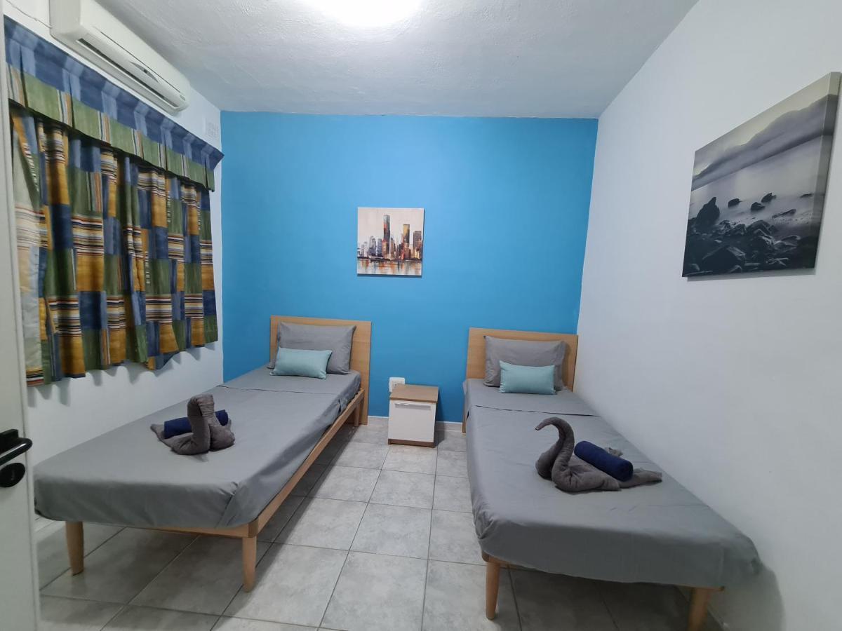 Spacious Seafront Apt Next To Sliema-Valeta Ferry Exteriör bild