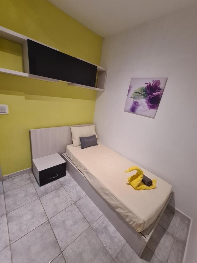 Spacious Seafront Apt Next To Sliema-Valeta Ferry Exteriör bild