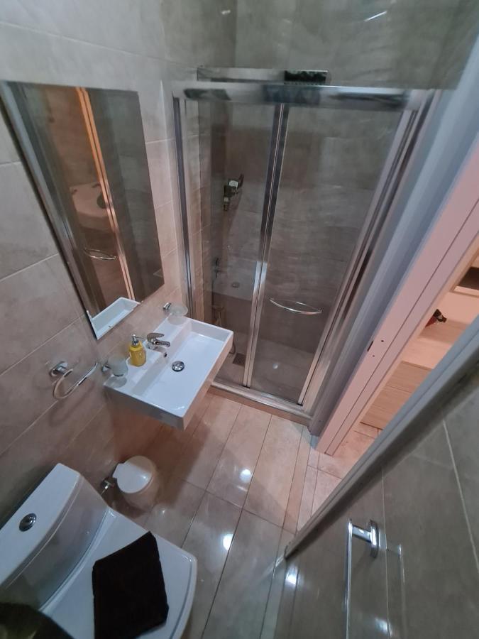 Spacious Seafront Apt Next To Sliema-Valeta Ferry Exteriör bild