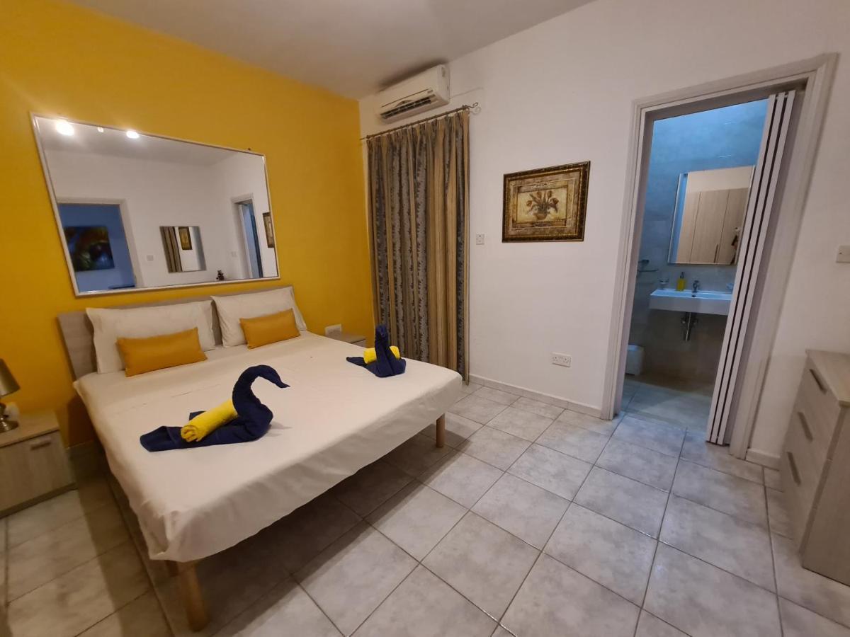 Spacious Seafront Apt Next To Sliema-Valeta Ferry Exteriör bild