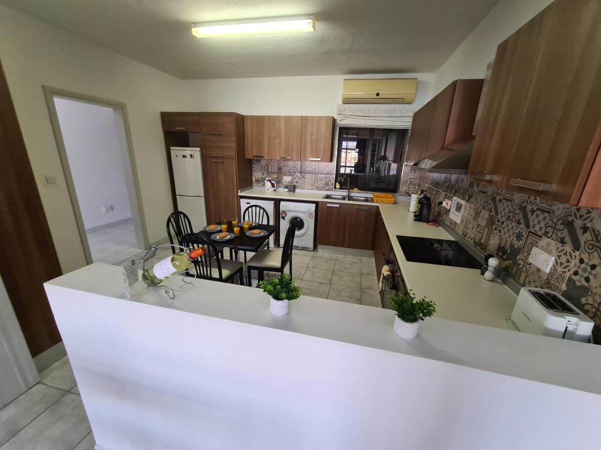 Spacious Seafront Apt Next To Sliema-Valeta Ferry Exteriör bild